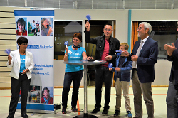 Brigitte Rühl, Tanja Raschka, Oberbürgermeister Thilo Rentschler und Landrat Klaus Pavel eröffneten den Weltkindertag.